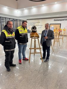 İlahi kapitalizm Sen kurye’leri öldürürsün..